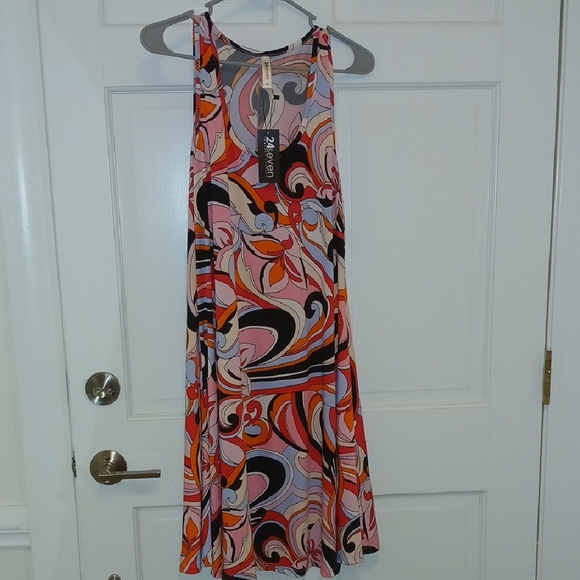Seven7 Dresses & Skirts - Seven7 Colorful Swirl Midi Dress